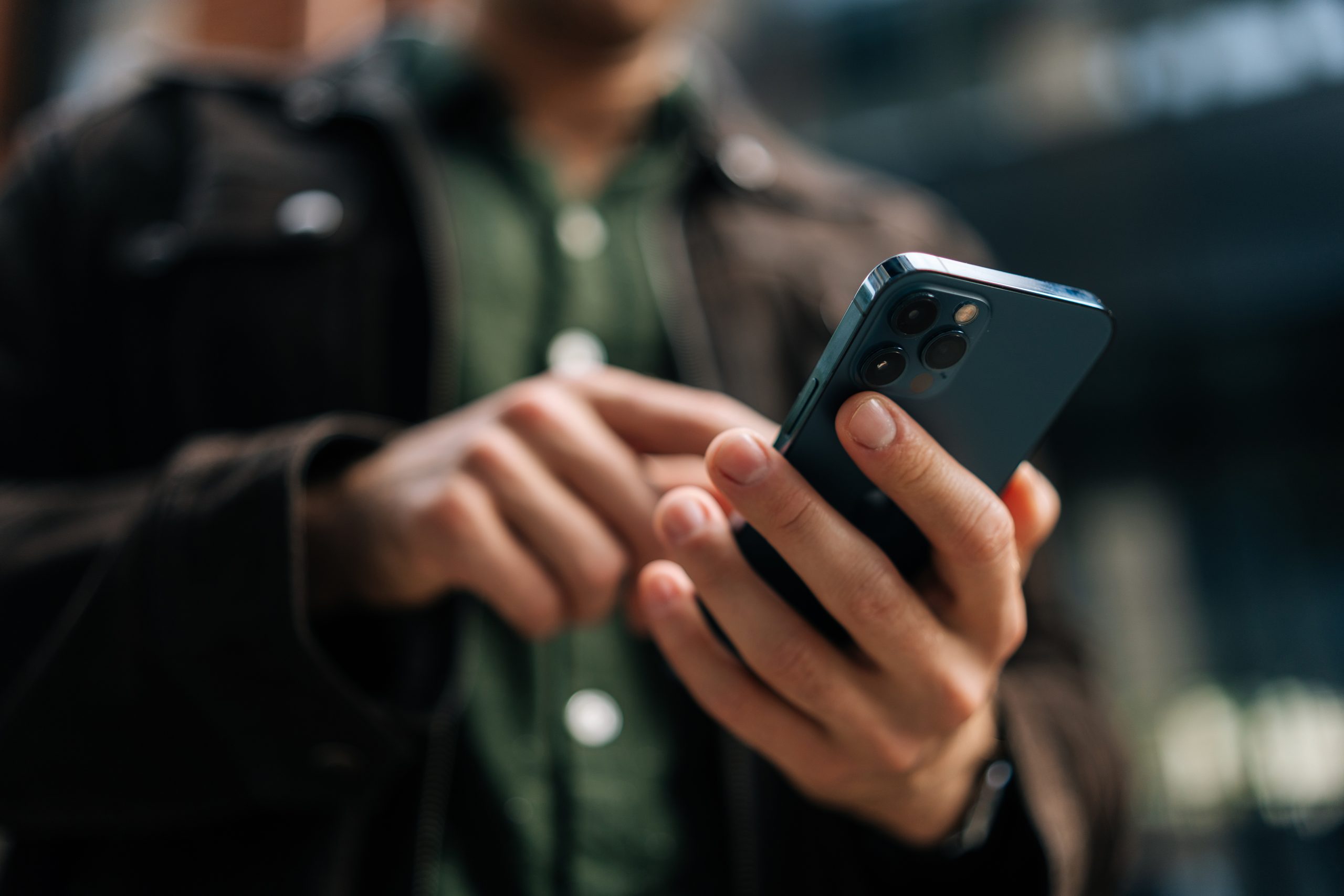 Auf digitalem Weg nahm ein Mann Kontakt zu Minderjährigen auf, obwohl es ihm bereits untersagt war. 