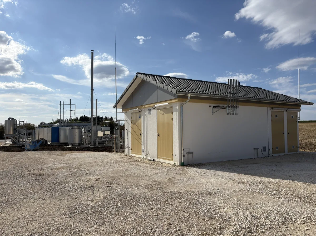 Die neue Biogaseinspeiseanlage der Netze ODR auf dem Q-Hof Raunecker in Frickingen speist aufbereitetes Biomethan in das regionale Gasnetz ein. 