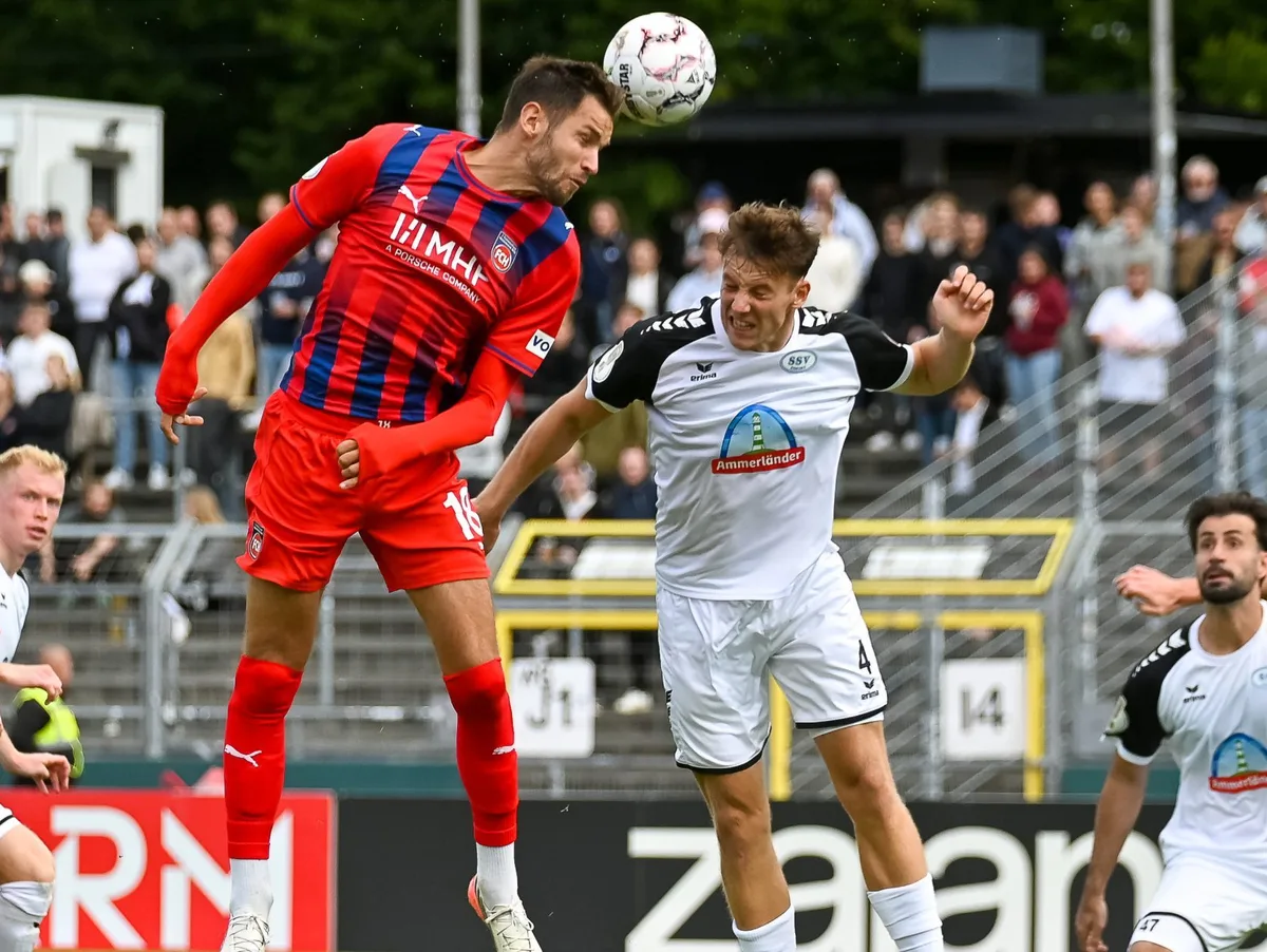 SSV Jeddeloh II vs. 1. FC Heidenheim, Fussball, DFB-Pokal, 1. Runde, Saison 2026/2027, 23.08.2026 Der letzte Auftritt im FCH‑Trikot: Marvin Pieringer stand im DFB-Pokalspiel in Oldenburg noch in der Startelf. Drei Tage später unterschrieb er einen Vertrag beim SC Paderborn.