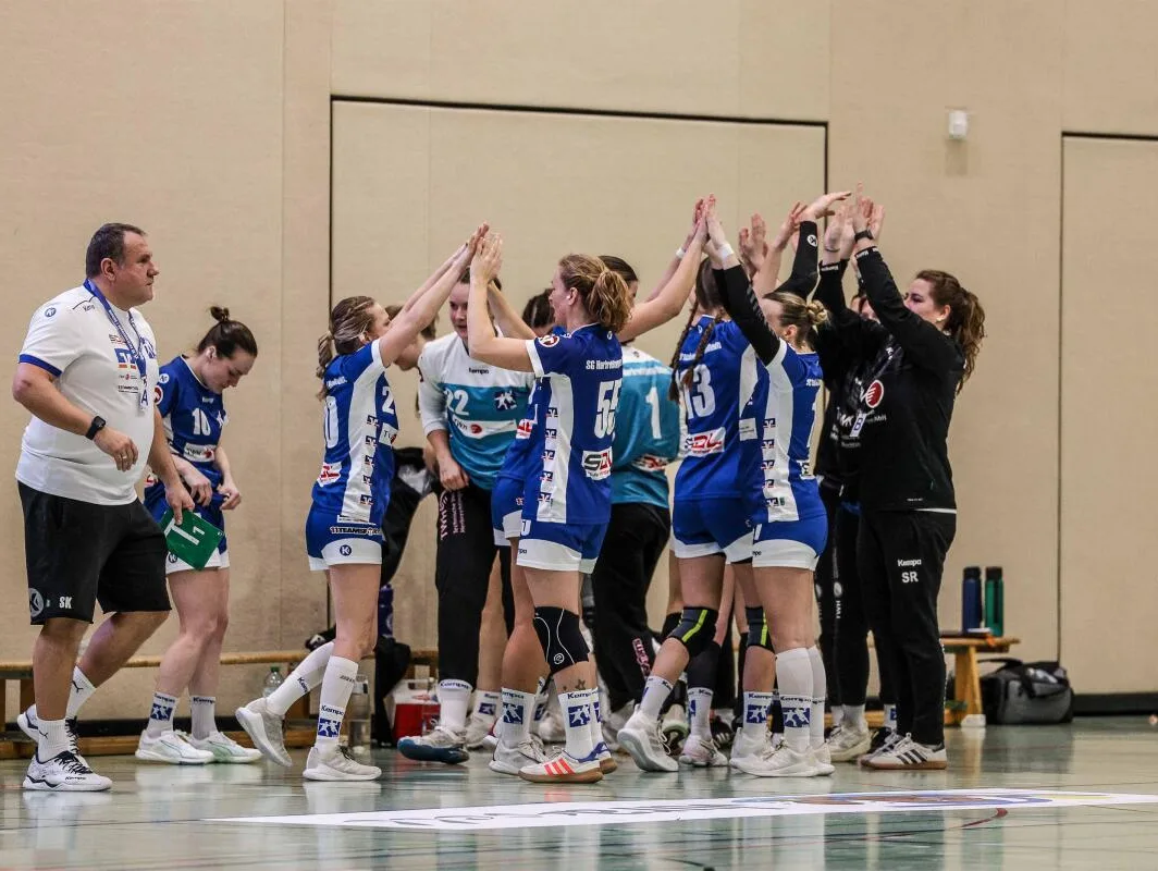Frauen, Handball, Oberliga, SG Herbrechtingen/Bolheim, SG Weinstadt Jubeln die SHB-Handballerinnen aus bei ihrem ersten Auftritt in der heimischen Bibrishalle? Zum Saisonauftakt gelang in Heiningen ein 30:26-Erfolg.