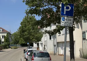IMG_3307 Nach Ansicht von Experten gibt es in Giengen genügend Parkplätze. Probleme gibt es an einzelnen Stellen, wie etwa an der Färberstraße.