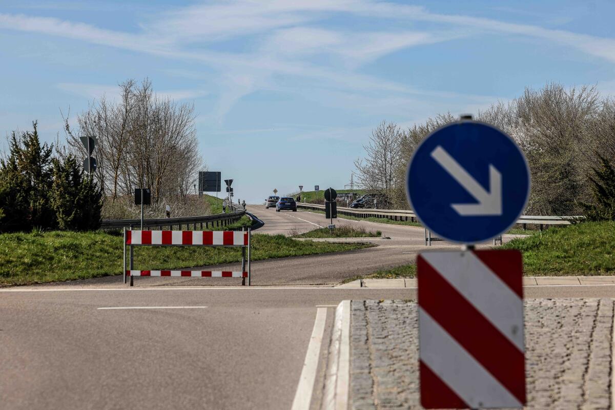 Autofahrerinnen und Autofahrer müssen sich noch ein wenig gedulden: Die Fertigstellung der L1079 zwischen der Autobahnanschlussstelle Giengen/Herbrechtingen und dem Alb-Donau-Kreis verzögert sich um einige Tage.