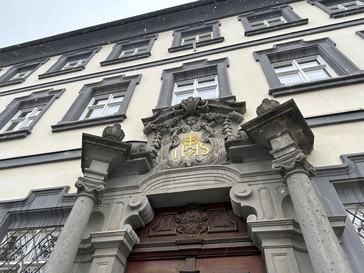 Landgericht Ellwangen, Schnee Das Landgericht Ellwangen ist bei schwereren Straftaten in erster Instanz zuständig.