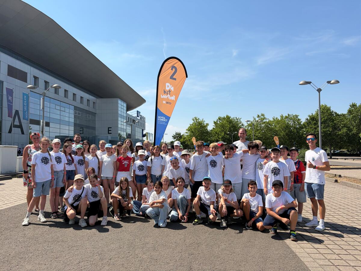 Schülerinnen und Schüler des Heidenheimer Hellenstein-Gymnasiums haben beim Chorprojekt „6K United“ in Mannheim mitgemacht.
