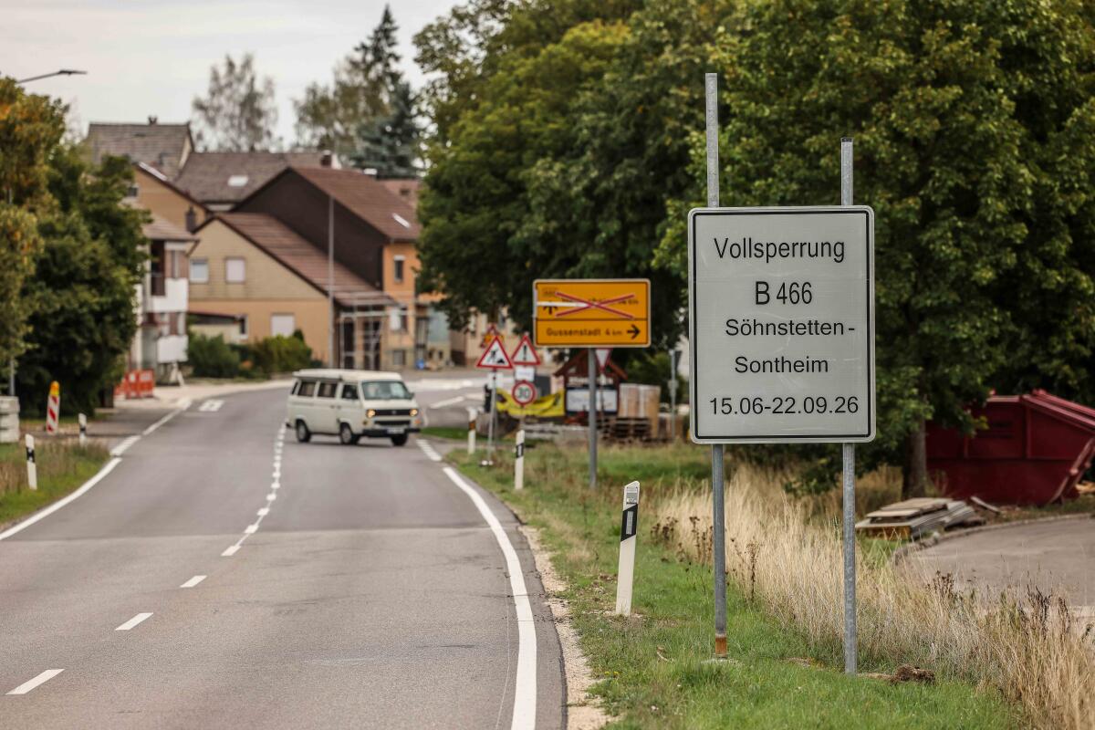 Noch ist die B 466 zwischen Söhnstetten und Sontheimer Wirtshäusle voll gesperrt. Ab Dienstag soll die Strecke wieder für den Verkehr freigegeben werden.