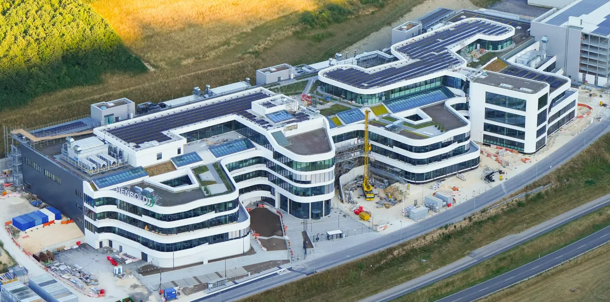 Der neue Hensoldt-Campus in Oberkochen wurde im Juli eingeweiht,