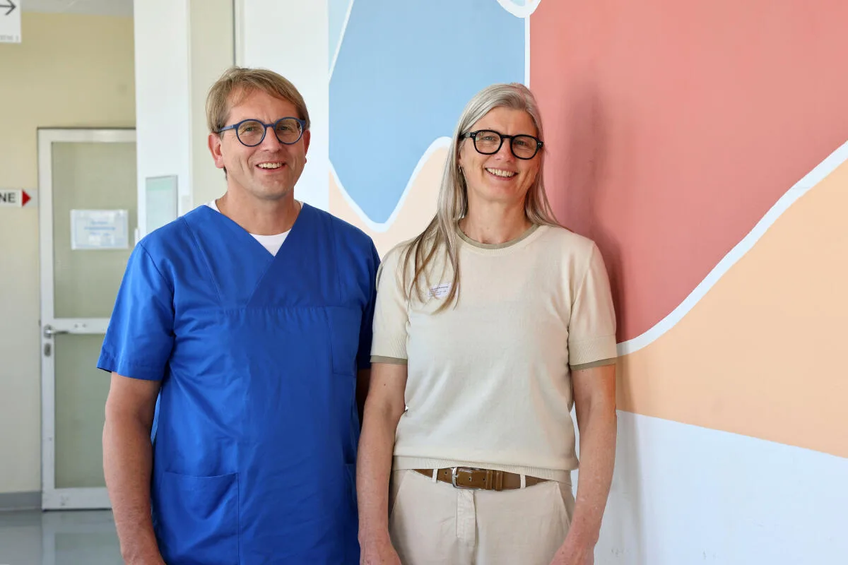Bauen auf dem Schlossberg eine Kinder- und Jugendpsychosomaik auf: Dr. Andreas Schneider (Chefarzt der Klinik für Kinder- und Jugendmedizin) und Dr. Brigitte Rentschler, die als Kinder- und Jugendpsychiaterin die fachliche Verantwortung inne haben wird.