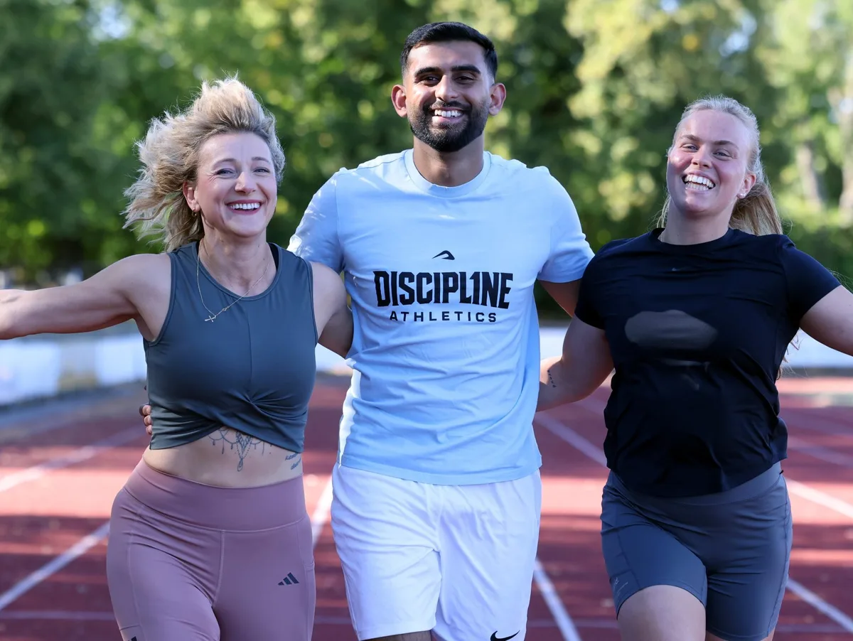 Drei Läufer auf dem Schießberg in Giengen Neue Aufnahmen Gut gelaunt beim Fotoshooting mit der Heidenheimer Zeitung (von links): Anita Kunz, Harjot Singh Jandu und Jacqueline Wiedemann.