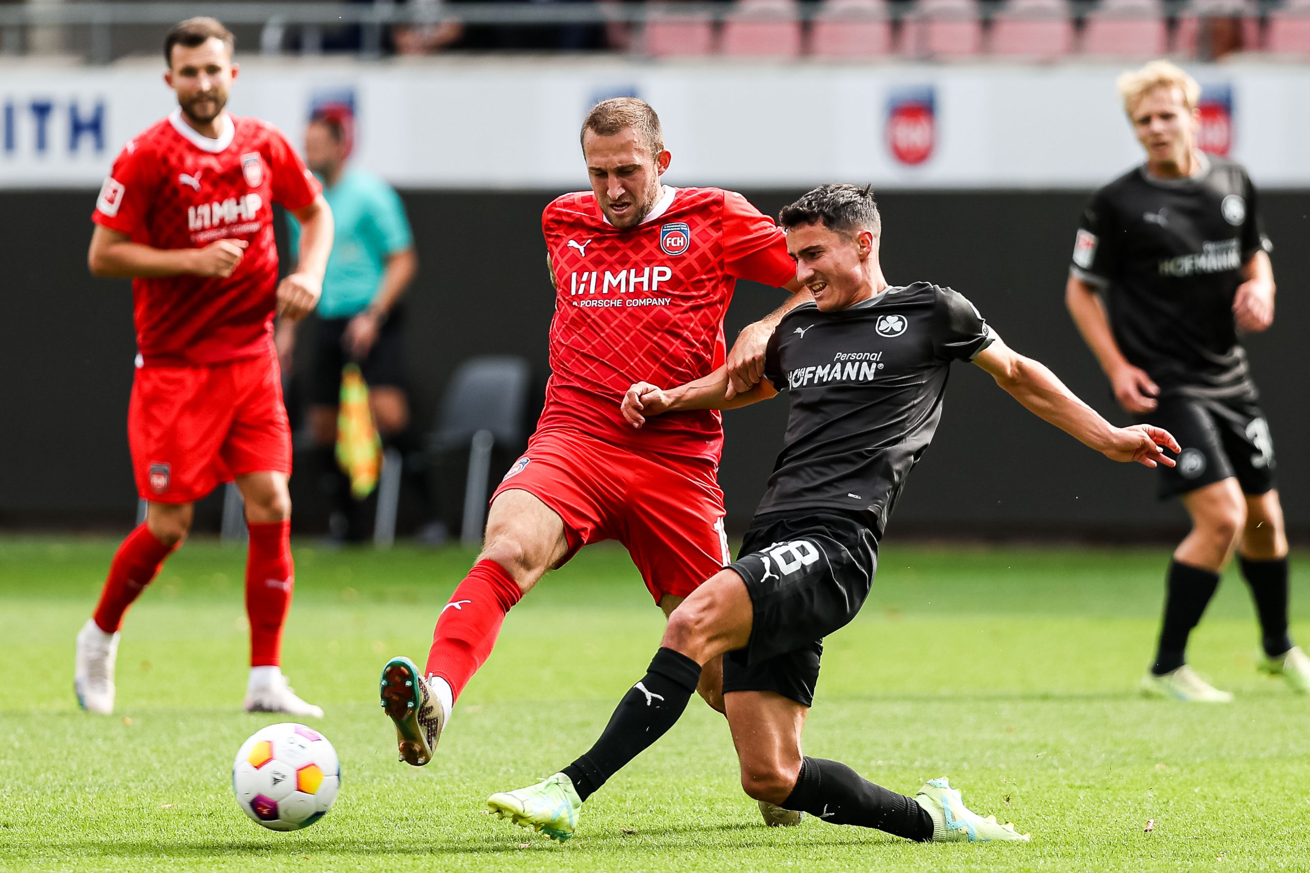 Mit kurzer Anreise: Der FCH gastiert am Sonntag, 6. September, bei der SpVgg Greuther Fürth.