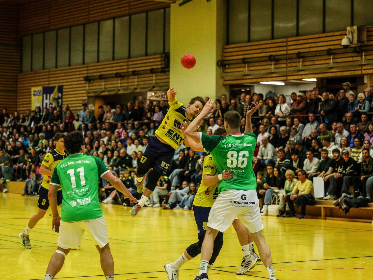 HSG Oberkochen/Königsbronn, Handball, TSG Schnaitheim Es geht wieder los: Die HSG Oberkochen/Königsbronn (gelbe Trikots) empfängt die TSG Schnaitheim.