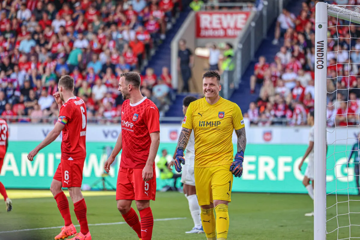 Zumindest für kurze Zeit doch wieder im Dress des FCH: Kevin Müller ist noch einmal von Gelsenkirchen nach Heidenheim zurückgekehrt.