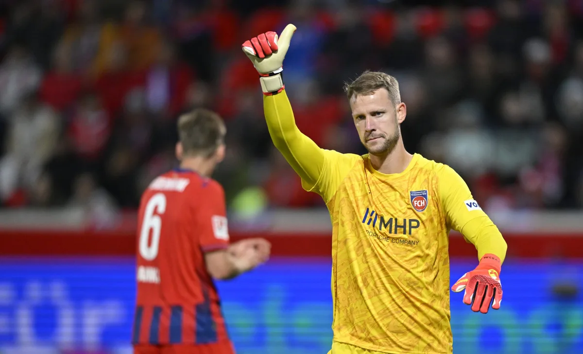 1. FC Heidenheim 1846 FCH vs 1. FC Kaiserslautern Torwart Thomas Dähne ist bei bisher fünf Einsätzen mit dem 1. FC Heidenheim in der 2. Liga noch ohne Niederlage.