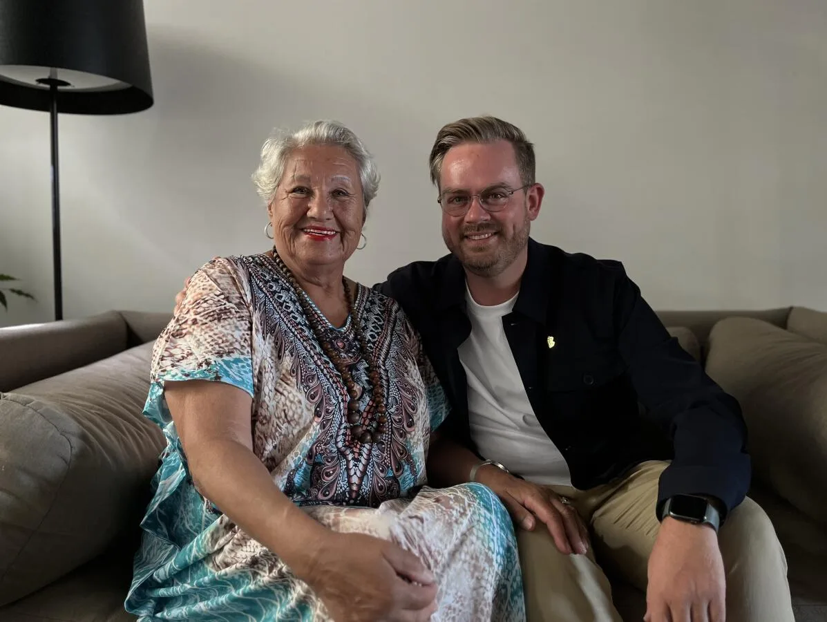 Christina Kling wurde 2002 zur Ehrenvorsitzenden des Schnaitheimer Sasse-Theaters ernannt, Benjamin Hessenauer ist seit 2018 Vorsitzender des Vereins. Christina Kling wurde 2002 zur Ehrenvorsitzenden des Schnaitheimer Sasse-Theaters ernannt, Benjamin Hessenauer ist seit 2018 Vorsitzender des Vereins.