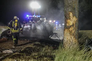 Schwerer Unfall zwischen Steinheim und Bartholomä, mindestens zwei Menschen sterben im brennenden PKW Bei einem Unfall zwischen Steinheim und Bartholomä starben am späten Dienstagabend zwei Menschen.