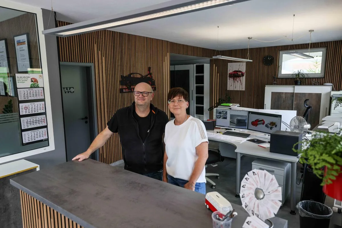 Sandra und Wilhelm Billes in ihrer Firma in Schnaitheim.