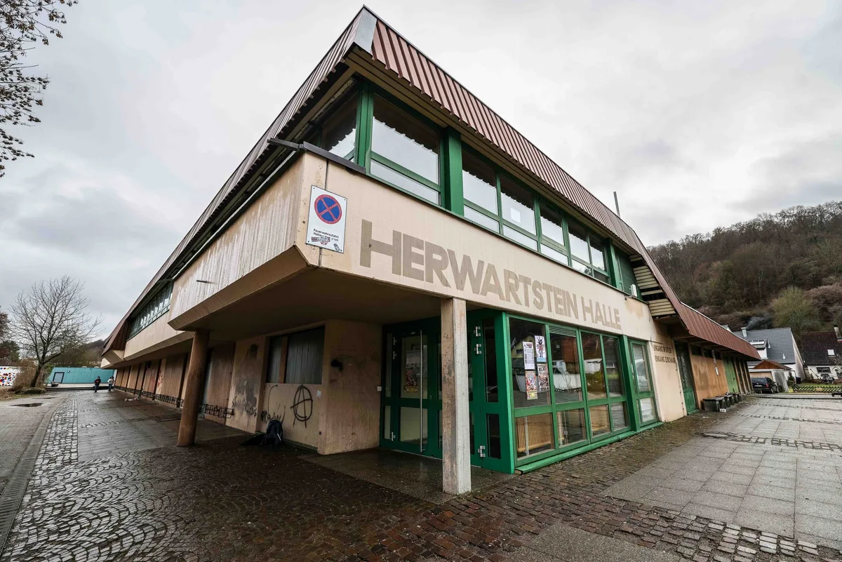 Die Herwartsteinhalle in Königsbronn ist sanierungsbedürftig.