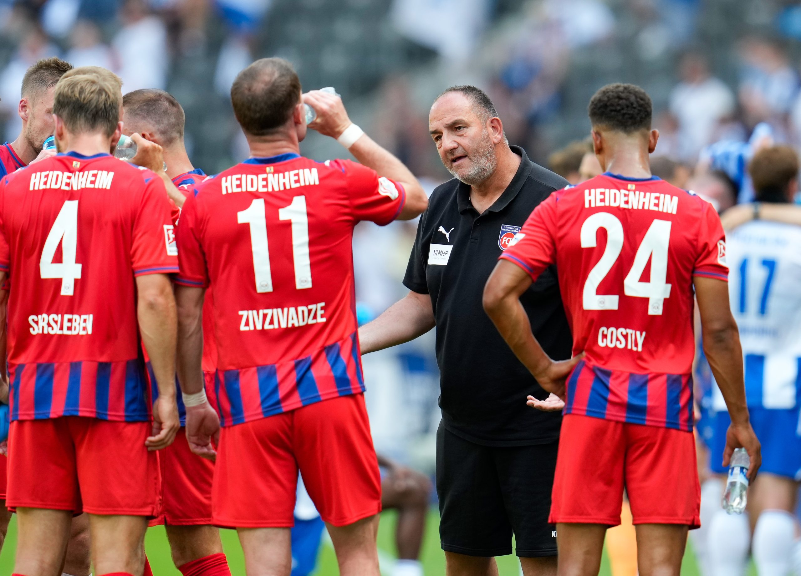 Frank Schmidt und seine Spieler machen derzeit eine schwierige Phase durch.