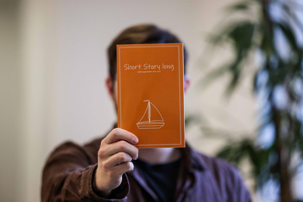 „Short Story Long“ ist der erste Kurzgeschichtenband des Heidenheimer Autors Marco Aurea.