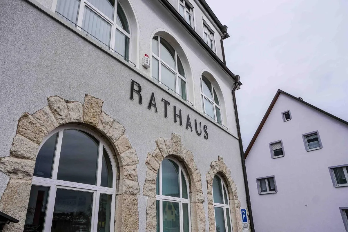 Rathaus,Nattheim,Außenansicht, Im Rathaus arbeitet man an einem Lärmaktionsplan.
