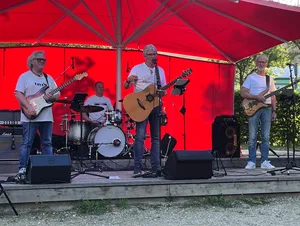 Die Band „Oobacht“ stammt aus dem Raum Hohenlohe. Die Band „Oobacht“ stammt aus dem Raum Hohenlohe.