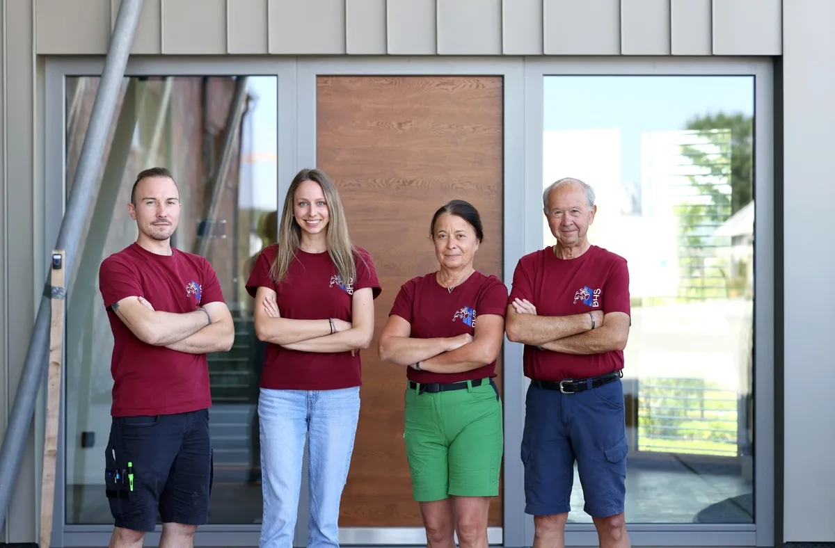 481A4044 Geballte Kompetenz: Dr. Christian Baumann und Jelena Baumann (v.l.) führen das Familienunternehmen gemeinsam mit Diana und Paul Baumann in die Zukunft.