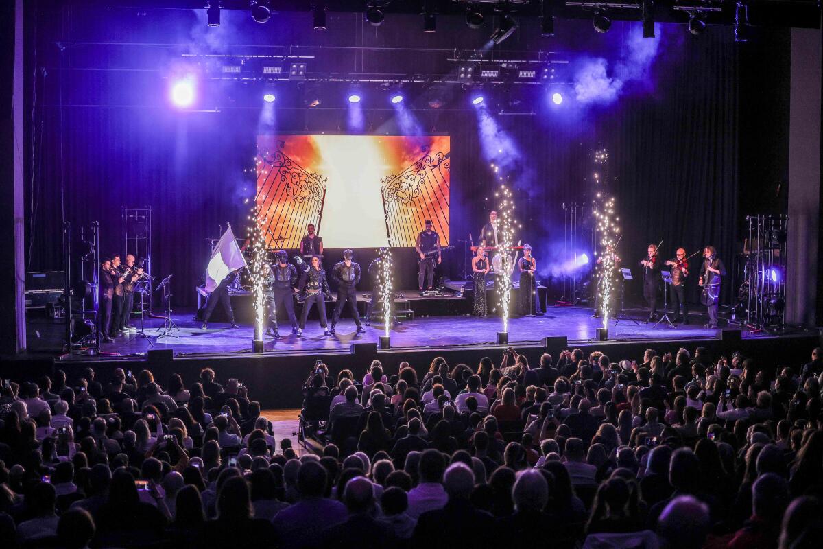 Die Michael-Jackson-Konzertproduktion „One Night of MJ“ begeisterte das Publikum im Heidenheimer Congress Centrum.